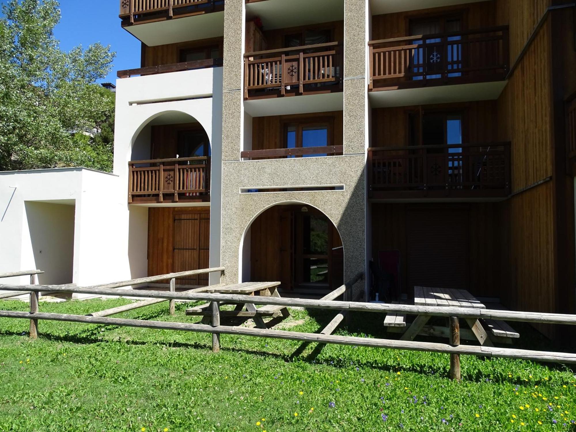 Studio Avec Jardin Et Garage, Proche Super Venosc Ле-дез-Альп Екстер'єр фото
